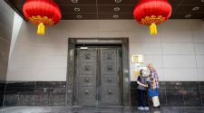 Despite U.S. demand, China refuses to commit to closing Houston consulate