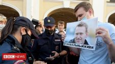 Alexei Navalny: Doctors say 'poisoned' Putin critic can't be moved to Germany