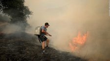 California wildfires kill at least 4 people as some evacuees weigh coronavirus risks