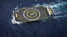 SpaceX delays Starlink launch as ocean outmatches drone ship upgrades