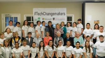 4H Tech Changemakers teach technology to older generations | Features