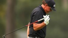 Phil Mickelson reaches US Open breaking point