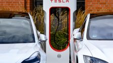 Tesla promises cars that connect to the grid, even if Elon Musk doesn’t really want them to