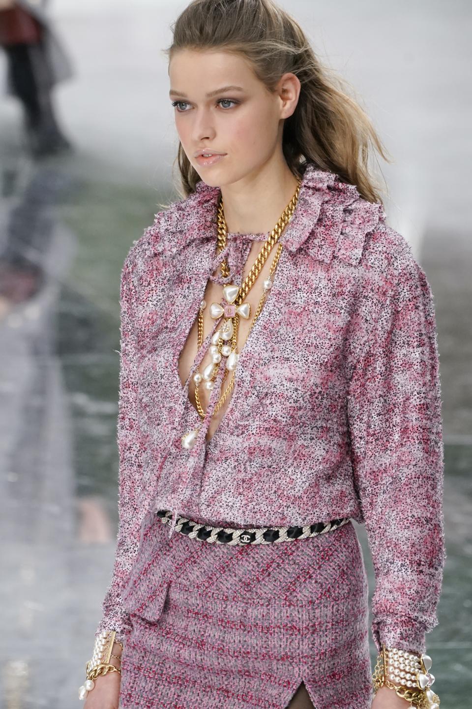 Chanel : Runway - Paris Fashion Week Womenswear Fall/Winter 2020/2021