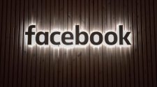 Facebook says it will ban QAnon, full stop.