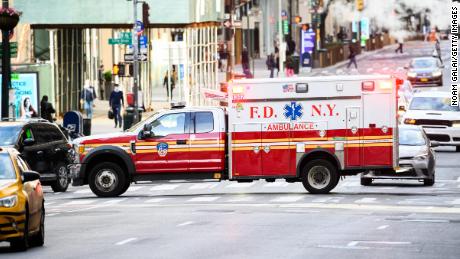 911 emergency medical system in US &#39;at a breaking point,&#39; ambulance group says