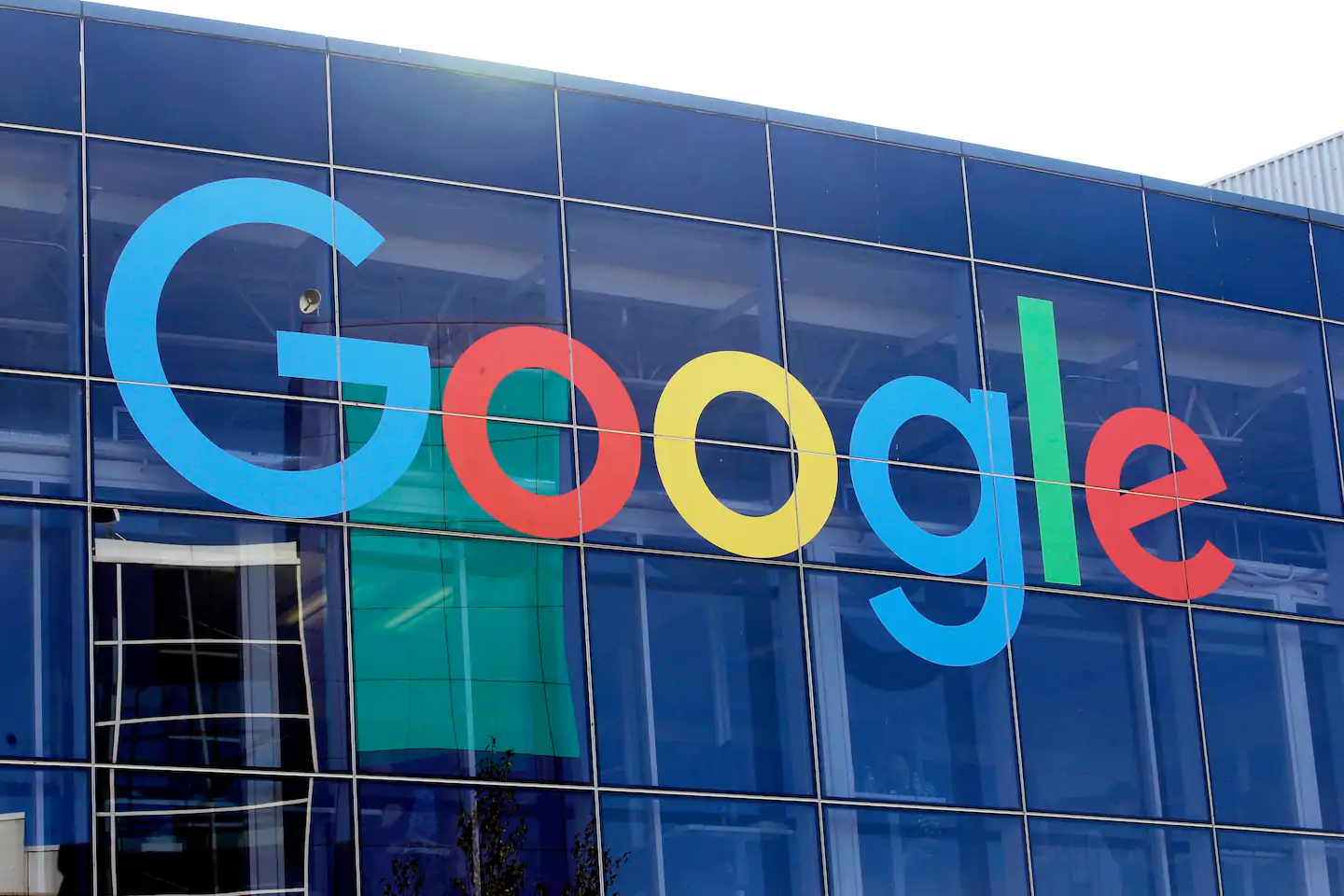 More than 30 states charge Google with an antitrust lawsuit over search manipulation