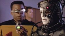 Technology will rot your brain, a precaution told by Star Trek