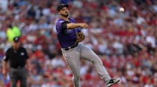 Cardinals closing in on blockbuster trade for Arenado, per source, hours after finalizing deal with Wainwright | Derrick Goold: Bird Land