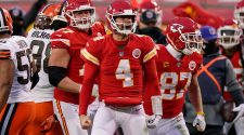 Chiefs' Chad Henne missed trending hashtag after win over Browns in playoffs