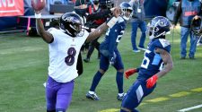 Ravens at Titans score: Lamar Jackson turbos past Tennessee in comeback victory, Derrick Henry shut down