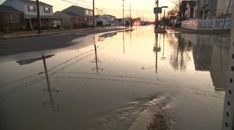 Large water main break causes road closures in Ventnor, New Jersey