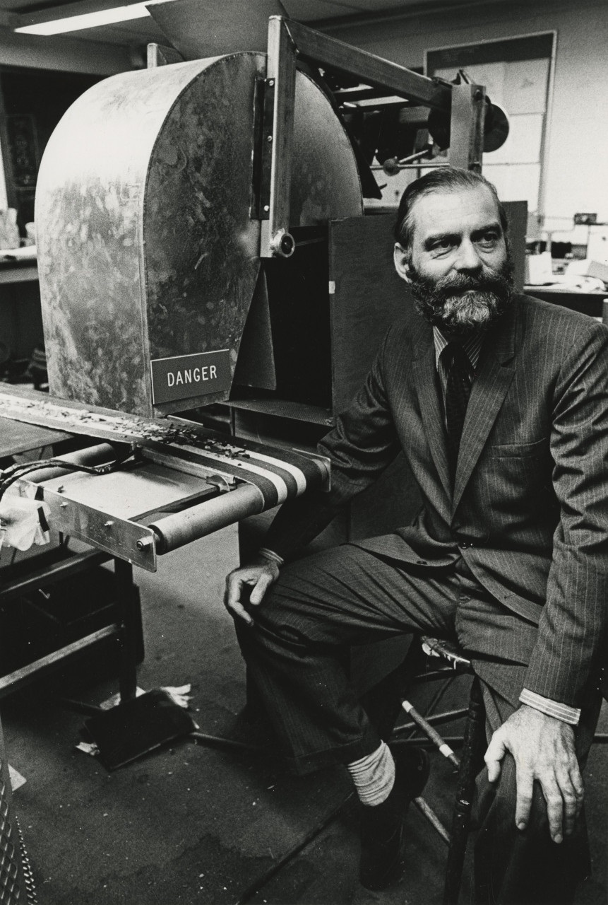 photo of Charles Roos, a Vanderbilt physics professor, and his electro-magnetic metal sorter, in 1972