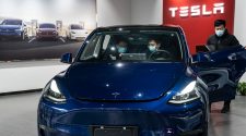 China to Restrict Tesla Usage by Military and State Personnel