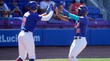 Mets' Francisco Lindor shows signs of breaking spring funk