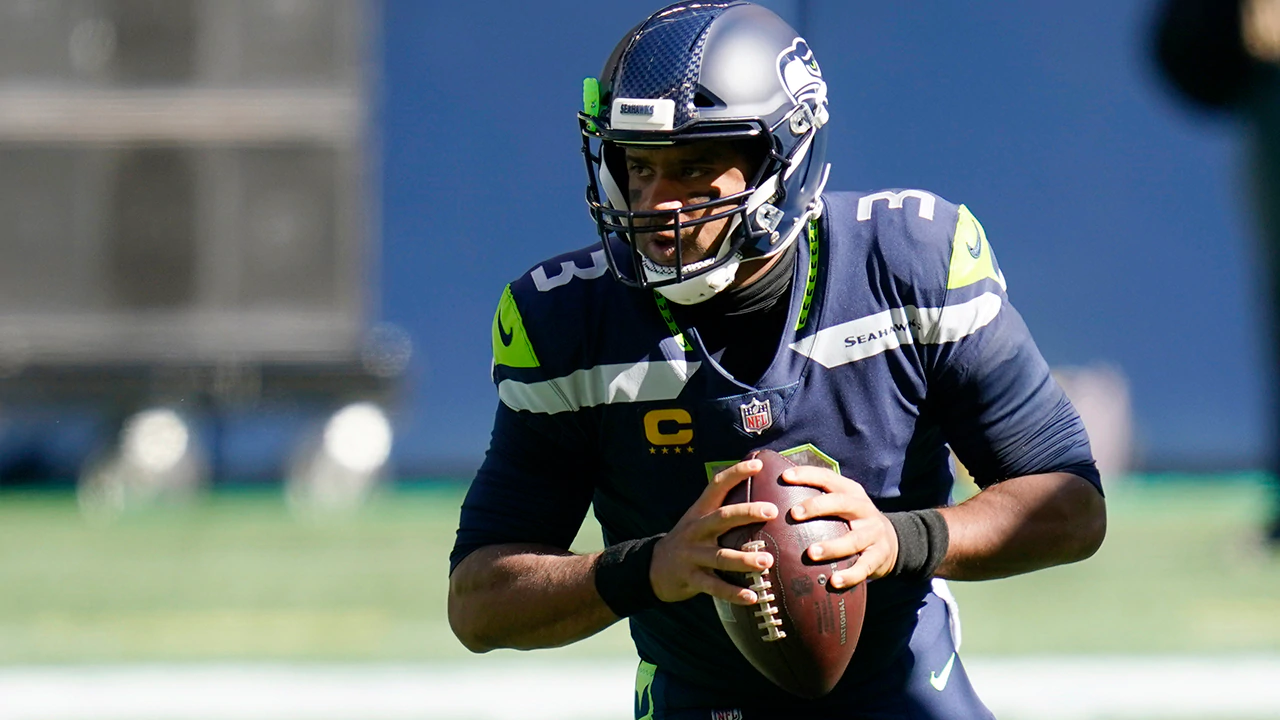 Russell Wilson trade is Bears' top priority to solve quarterback situation: report