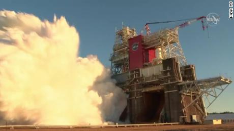 Test fire of NASA&#39;s SLS moon rocket ends prematurely