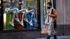 U.S. consumer confidence vaults to 14-month high in April