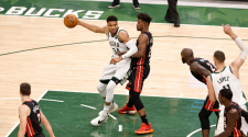 Bucks vs. Heat score: Live NBA playoff updates as Giannis Antetokounmpo, Milwaukee seek 2-0 lead vs. Miami
