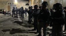 Violent clashes break out at Temple Mount