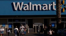 Walmart Sales Growth Helped by Stimulus