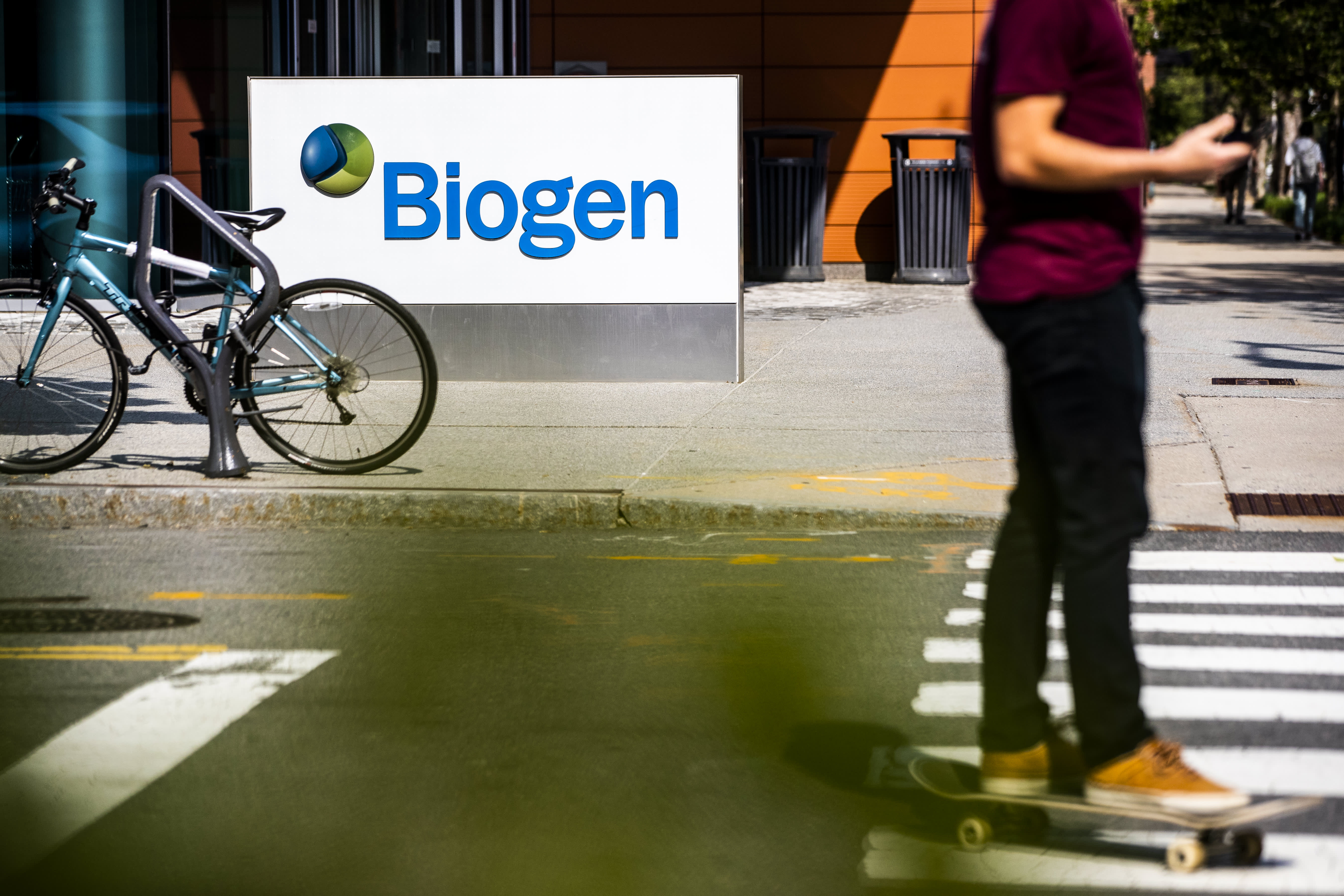 Biogen faces tough questions on $56K-a-year price of new Alzheimer's drug