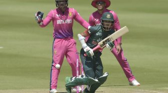 Bangladesh bat in bid to clinch series