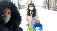 Drinking melted snow: Indian students trapped in Sumy, Ukraine, deep in conflict zone - CNN Video