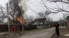 Fighting traps residents in Mariupol; Putin calls on Ukraine to surrender