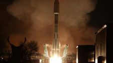 UK satellite company OneWeb suspends Baikonur launches