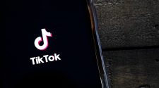 Right-Wing Figures Attack Journalist Taylor Lorenz For Revealing Creator Of ‘Libs Of TikTok’
