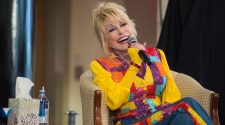Dolly Parton stops by Wilmington to celebrate her Imagination Library