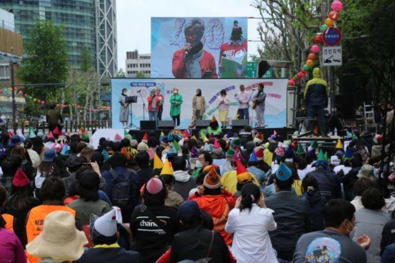 Korean Catholics join 40-day pilgrimage for environment